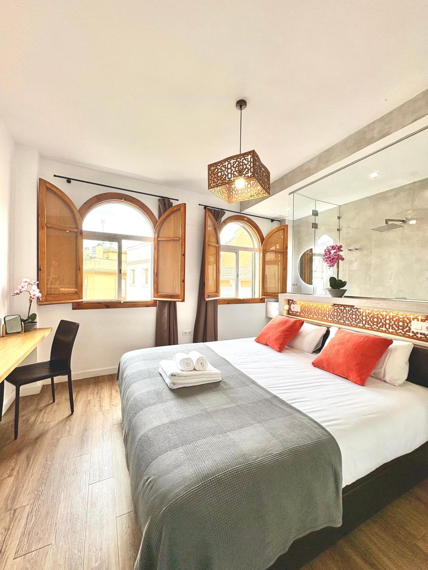 Unique House - Private Spa&Pool -Stayinเซบีญา ภายนอก รูปภาพ