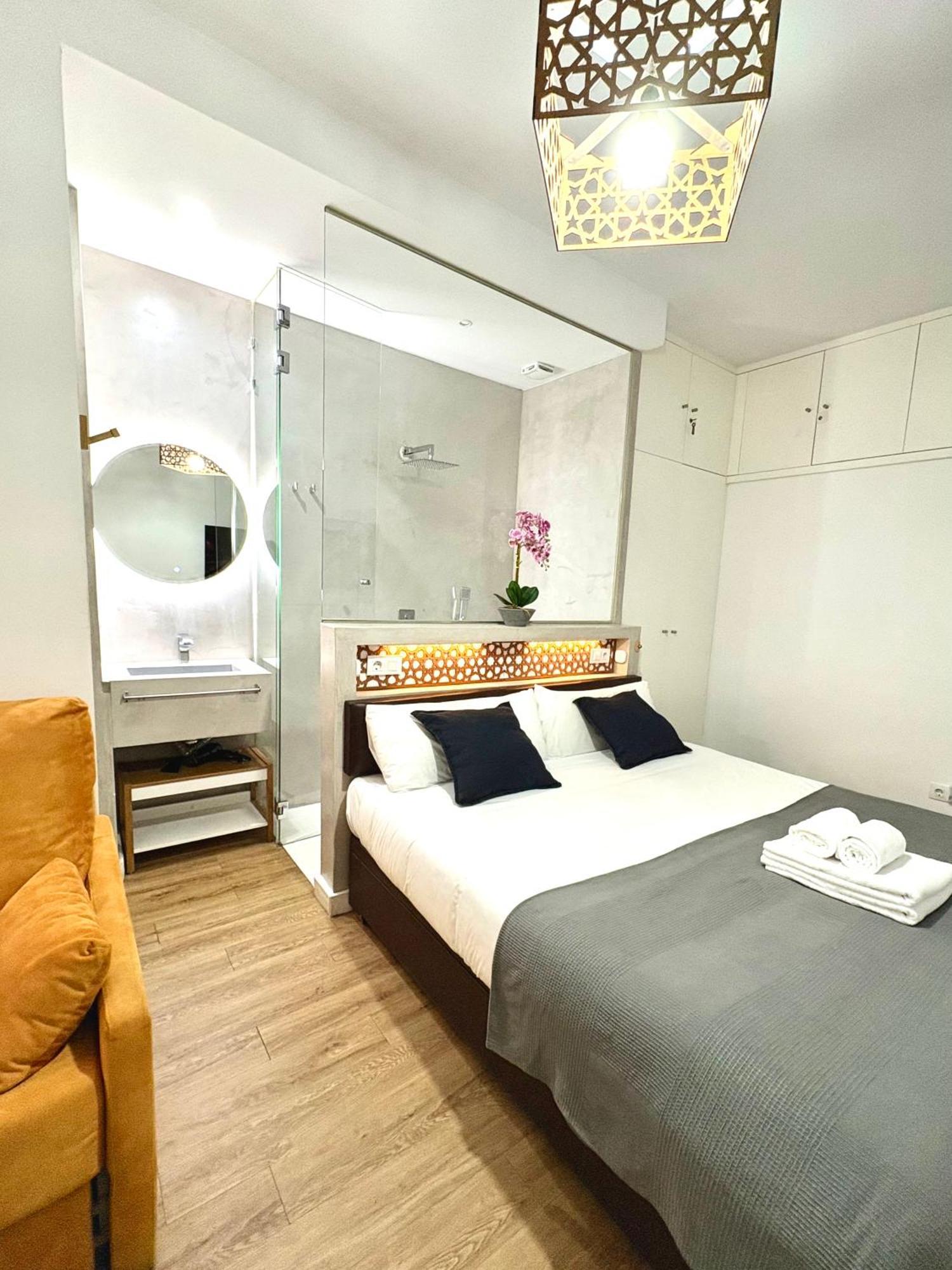 Unique House - Private Spa&Pool -Stayinเซบีญา ภายนอก รูปภาพ