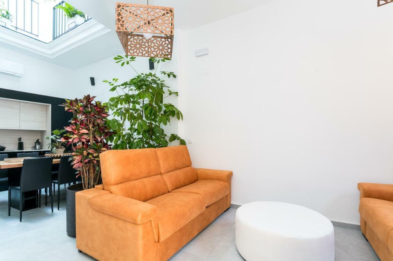 Unique House - Private Spa&Pool -Stayinเซบีญา ภายนอก รูปภาพ