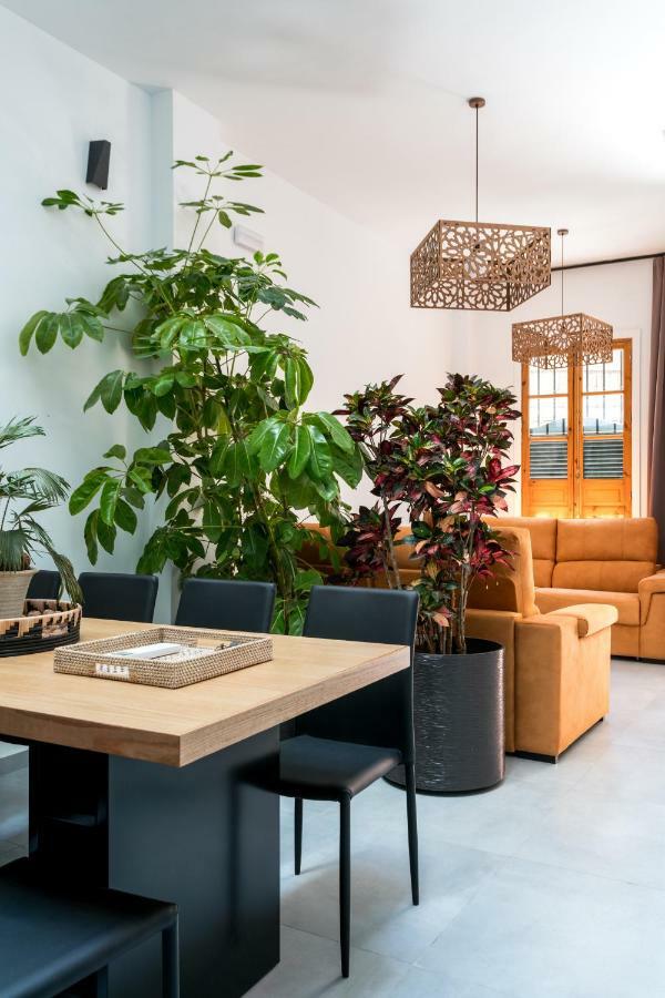 Unique House - Private Spa&Pool -Stayinเซบีญา ภายนอก รูปภาพ