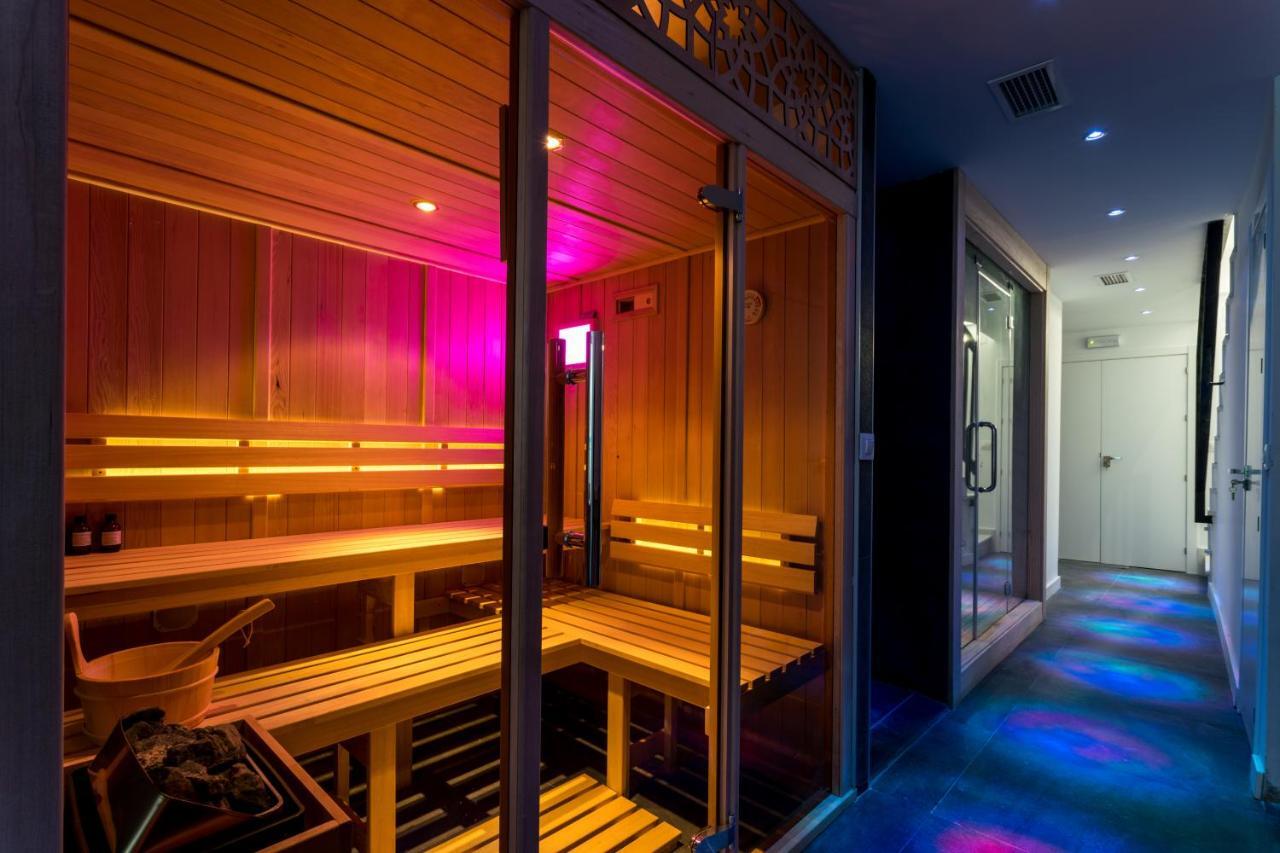 Unique House - Private Spa&Pool -Stayinเซบีญา ภายนอก รูปภาพ